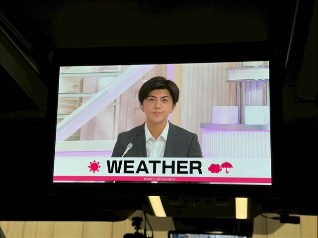 トヨタ アルファードハイブリッドの画像9