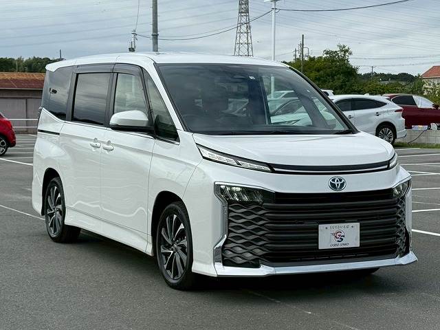 トヨタ ヴォクシーハイブリッドの画像15