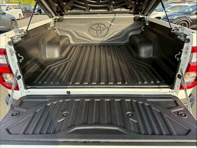 トヨタ ハイラックスの画像13