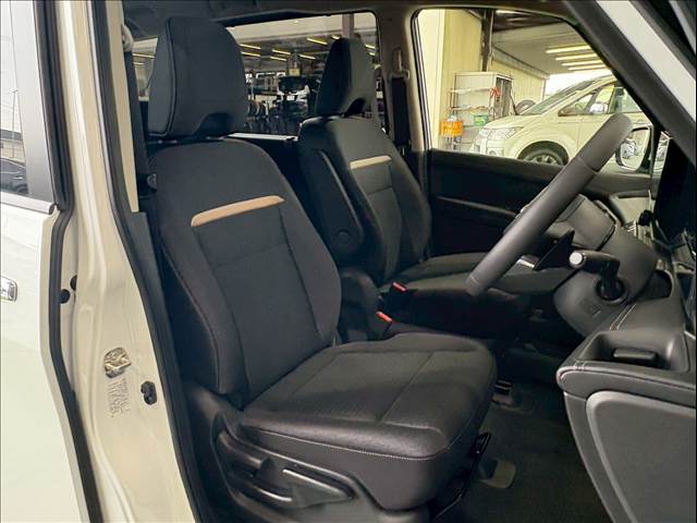 セレナハイウェイスターV 内装他