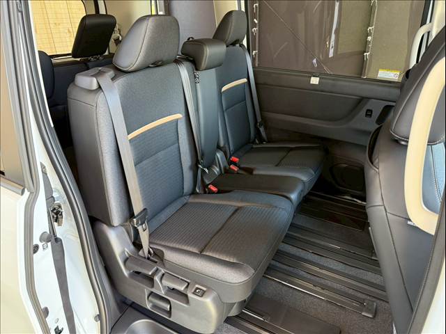 セレナハイウェイスターV 内装他