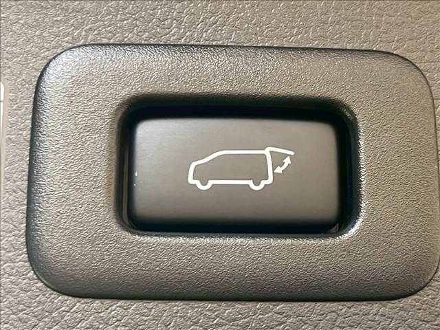 トヨタ ヴェルファイアの画像9