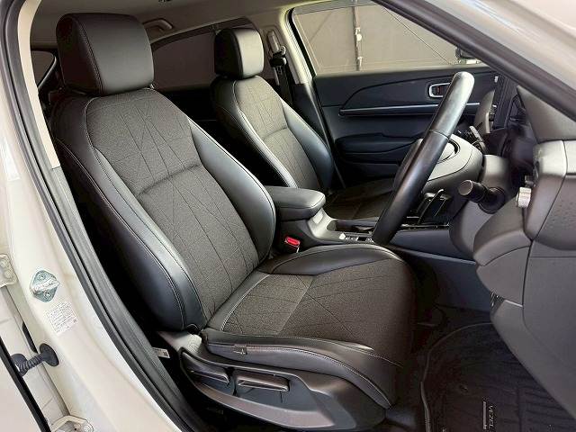 ヴェゼルハイブリッドe:HEV Z 内装他