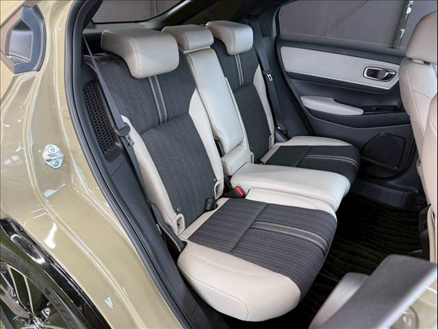 ヴェゼルハイブリッドe:HEV PLaY 内装他