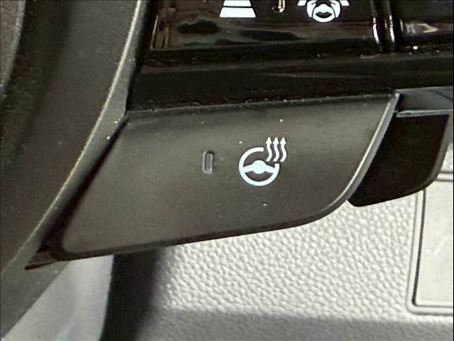 ホンダ ヴェゼルハイブリッドの画像8