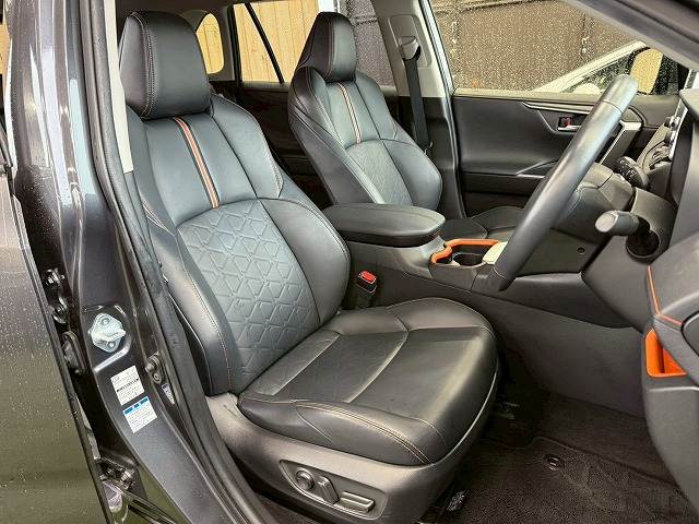 RAV4Adventure 内装他