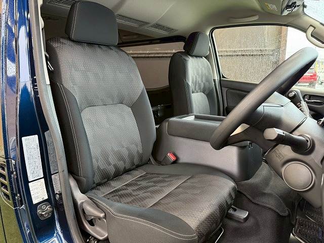 キャラバンオーテック エクステリアセレクション 内装他