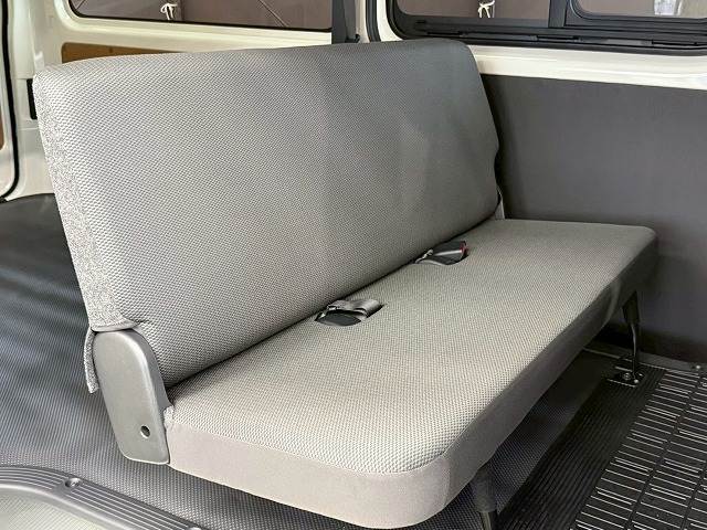 ハイエースバンロングボディDX GLパッケージ 内装他