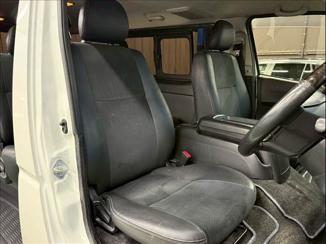 ハイエースバンロングボディスーパーGLダークプライム 内装他