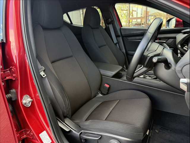 MAZDA3 FASTBACKXD Proactive 内装他