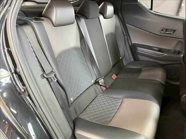 C-HRハイブリッド G 内装他