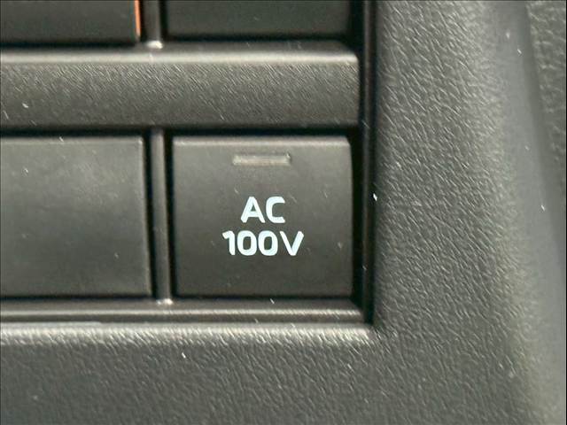 トヨタ アルファードハイブリッドの画像11