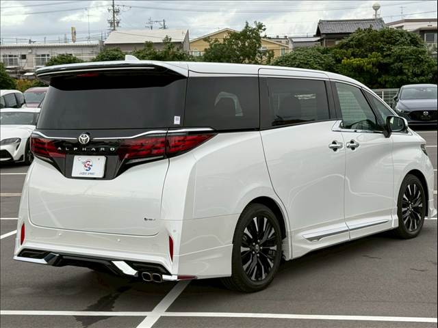 トヨタ アルファードハイブリッドの画像17