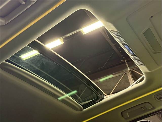 トヨタ ヴェルファイアの画像8