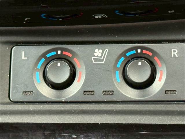 トヨタ アルファードの画像10