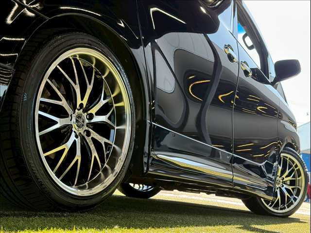 トヨタ ヴェルファイアの画像19