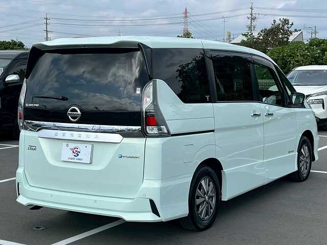 日産 セレナの画像16