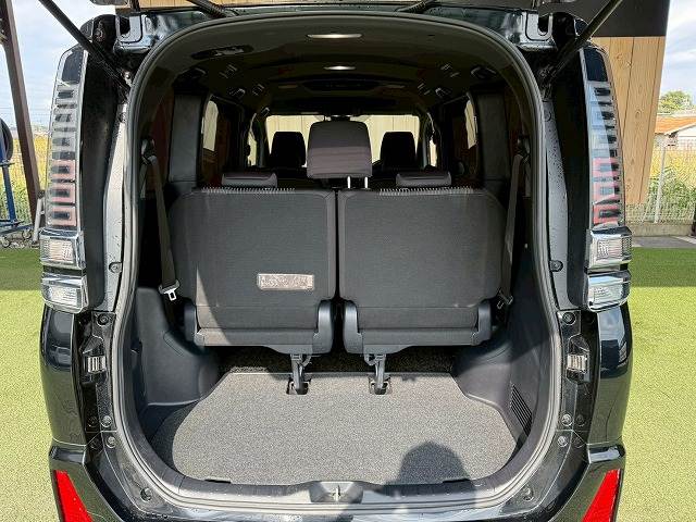 トヨタ ヴォクシーの画像13