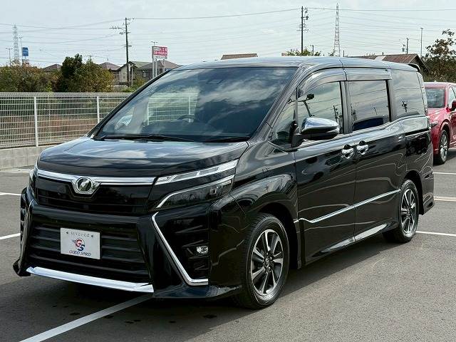 トヨタ ヴォクシーの画像14