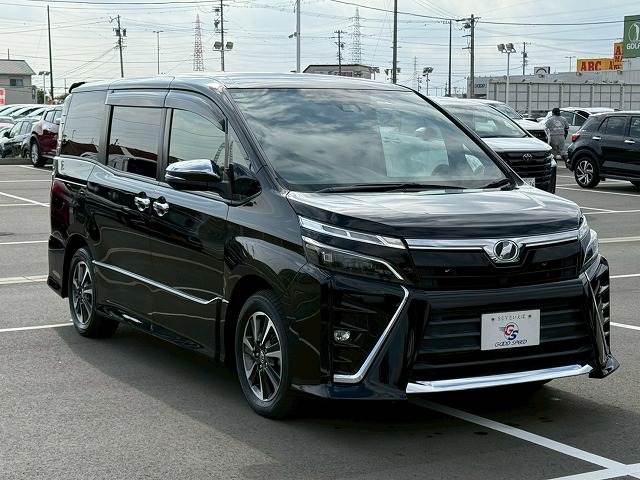 トヨタ ヴォクシーの画像15