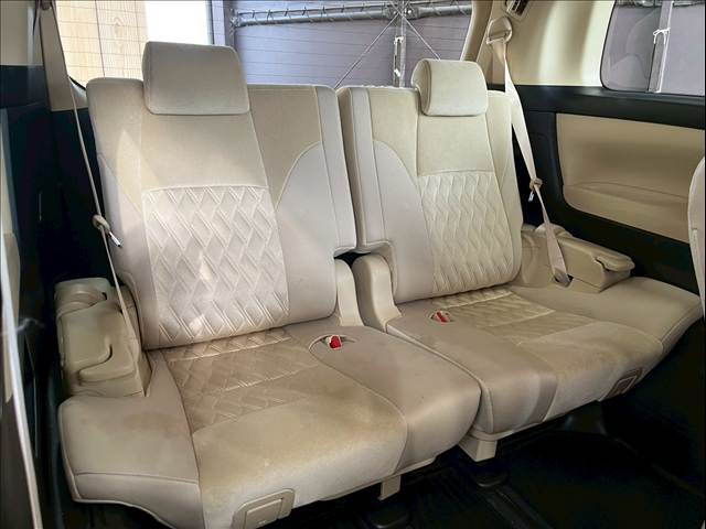 トヨタ アルファードの画像7