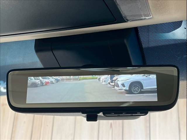 トヨタ アルファードの画像9