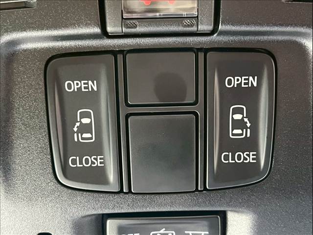 トヨタ アルファードの画像11