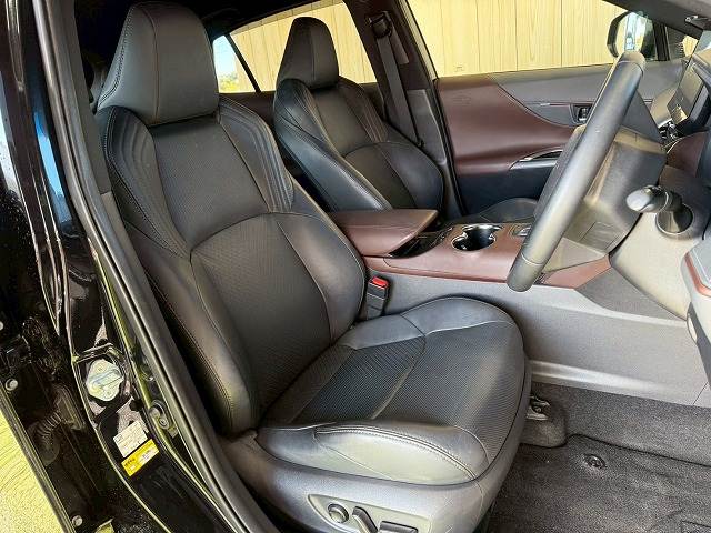 ハリアーハイブリッドZ “Leather Package” 内装他