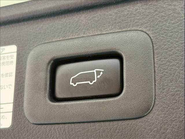 トヨタ ヴェルファイアハイブリッドの画像11