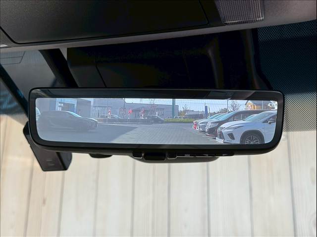 トヨタ ヴェルファイアハイブリッドの画像12