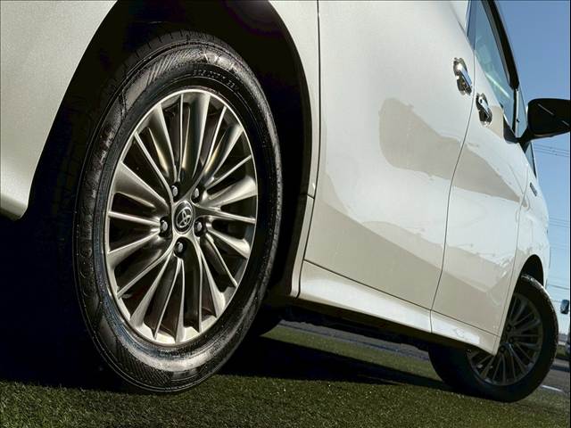 トヨタ ヴェルファイアハイブリッドの画像19