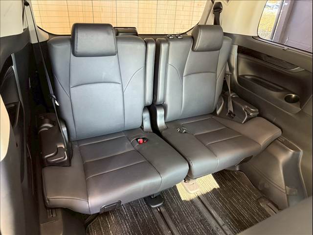 トヨタ アルファードの画像7