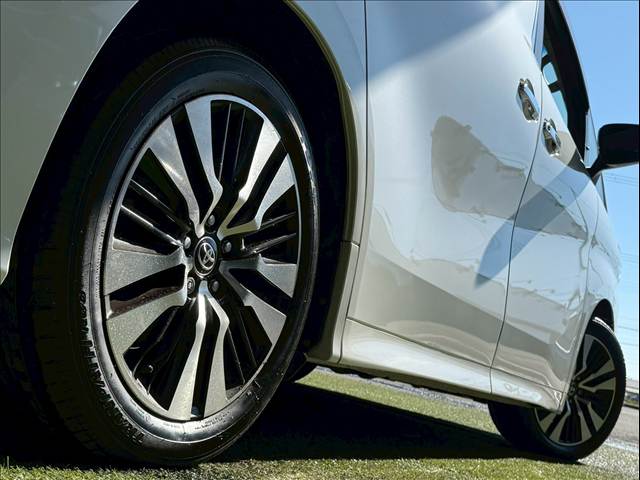 トヨタ アルファードの画像19