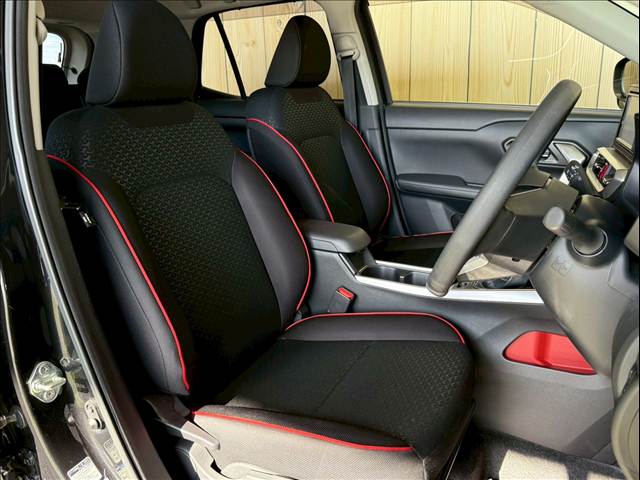 ライズハイブリッド G 内装他