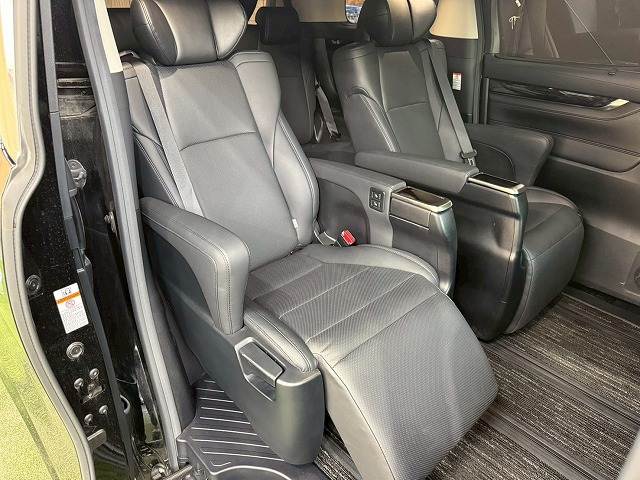 アルファードS Cパッケージ 内装他