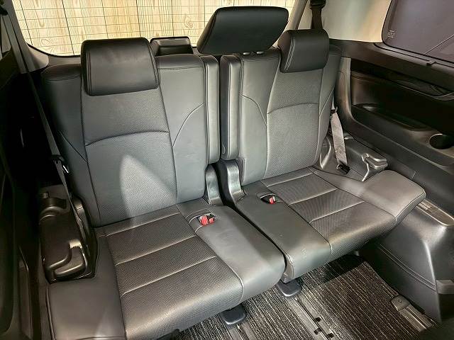 トヨタ アルファードの画像7