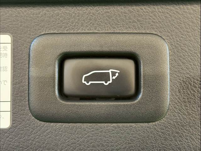 トヨタ アルファードの画像10