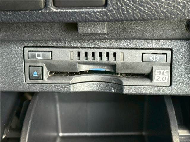 トヨタ アルファードの画像12