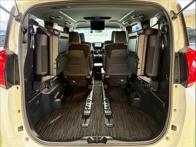 トヨタ アルファードの画像13