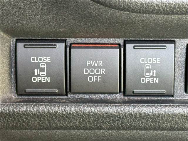 トヨタ シエンタハイブリッドの画像8