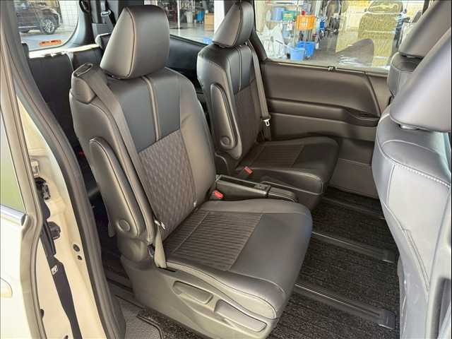 ノアハイブリッドS-Z 内装他