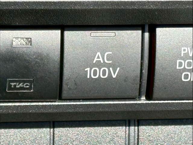 トヨタ ノアハイブリッドの画像9