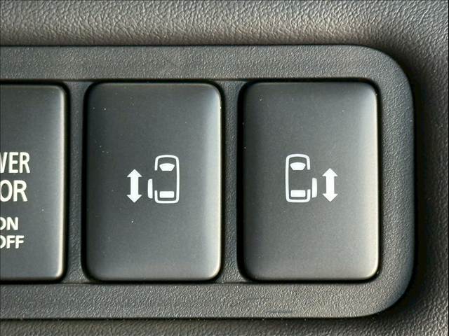 三菱&nbsp;デリカD5の画像10