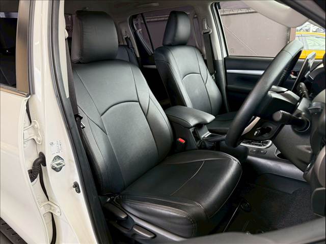 ハイラックスZ 内装他