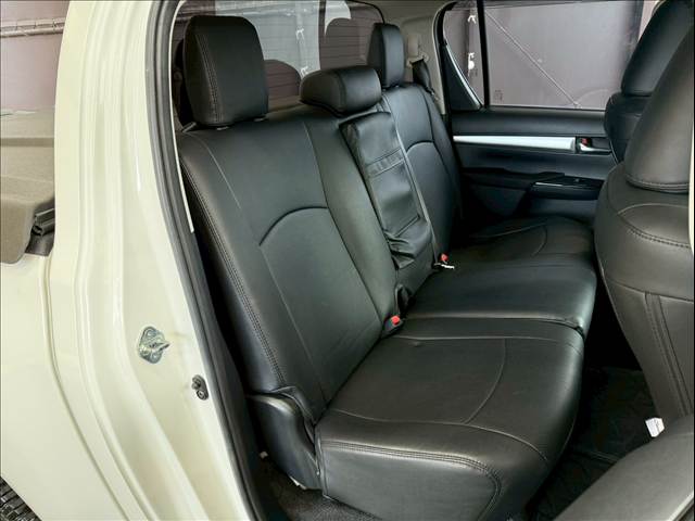 ハイラックスZ 内装他