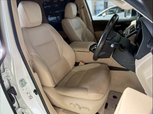 ランドクルーザー300系ZX 内装他