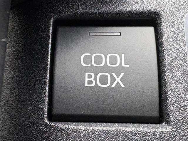 トヨタ ランドクルーザー300系の画像10