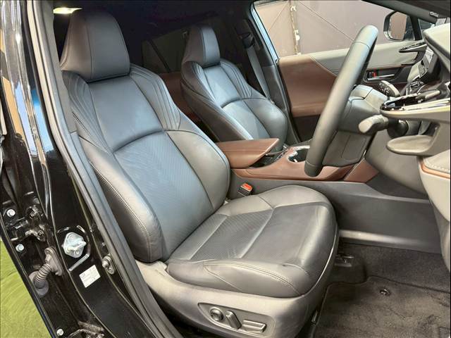 ハリアーハイブリッドZ “Leather Package” 内装他