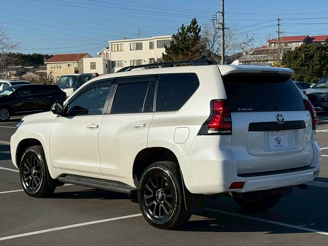 トヨタ ランドクルーザープラドの画像16