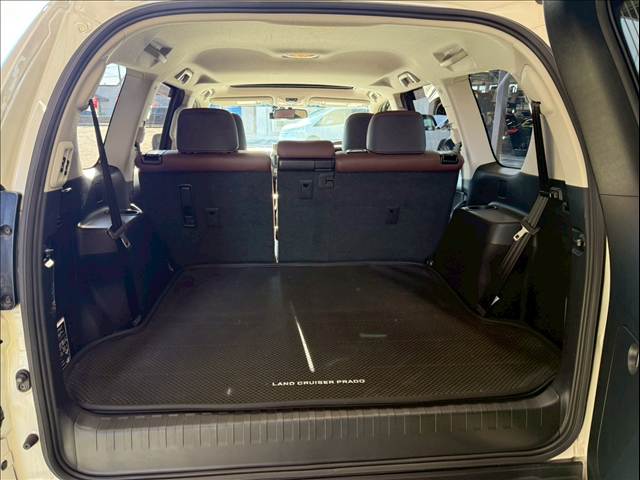 トヨタ&nbsp;ランドクルーザープラドの画像13